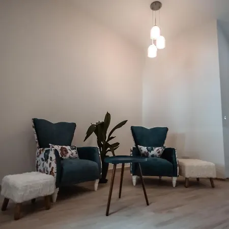 Spacious With Pool Għasri